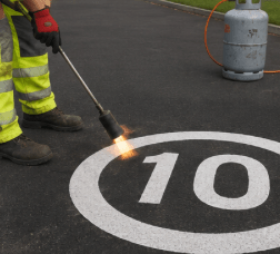 10mph Speed Roundel - White - Ready Set Supplied10mph Speed Roundel - White600mm x 600mm