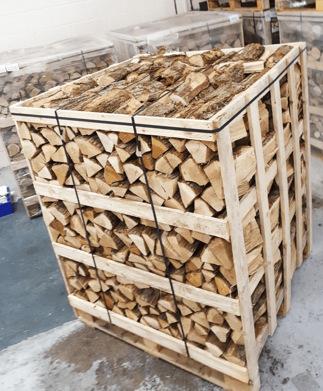 KILN - DRIED OAK FIREWOOD LOGS – APPROX. 1.63M³ STACKED / 2.5–2.6M³ LOOSE - Ready Set SuppliedKILN - DRIED OAK FIREWOOD LOGS – APPROX. 1.63M³ STACKED / 2.5–2.6M³ LOOSE