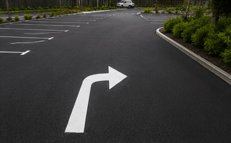 Right turn Arrow Thermoplastic Road marking - Ready Set SuppliedRight turn Arrow Thermoplastic Road marking1000mm x 250mm