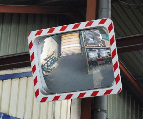 Traffic mirror 680x550mm viewing distance 9m
