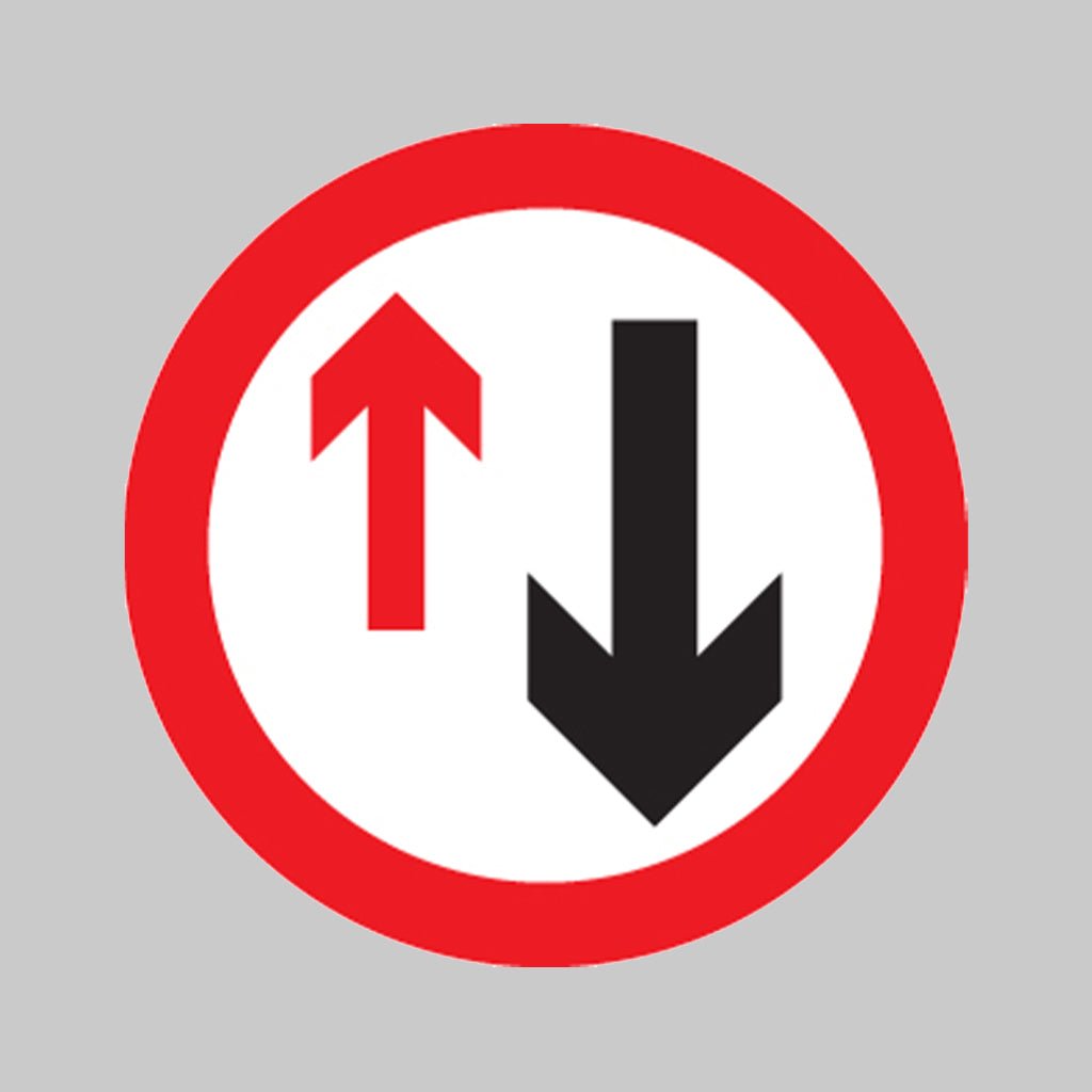 Vehicle Priority Class RA1 600mm Diameter Circle With Channelling Sign - Ready Set SuppliedVehicle Priority Class RA1 600mm Diameter Circle With Channelling Sign57819